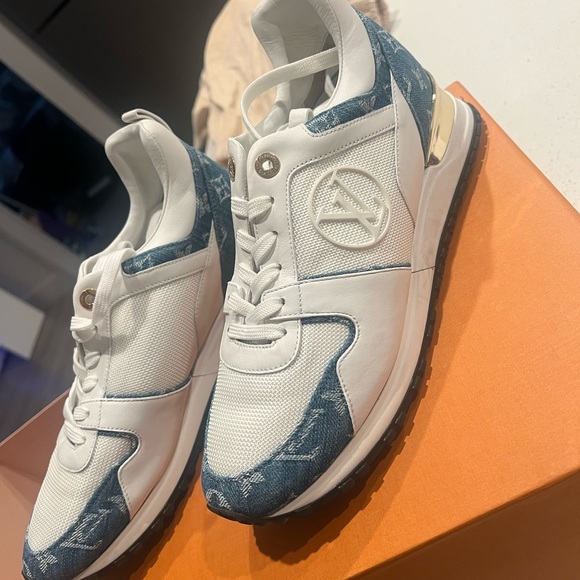 Louis Vuitton women’s run a way sneakers - Picture 2 of 6